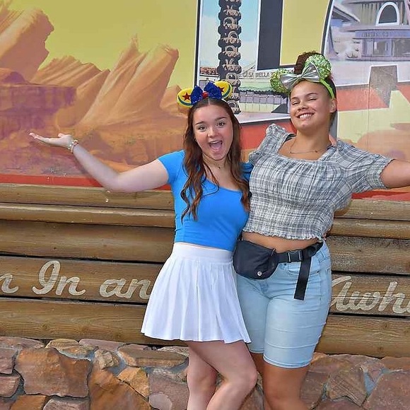 Bright blue cropped top - Picture 3 of 3